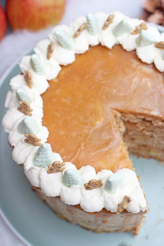 Bratapfeltorte mit karamell zu weihnachten