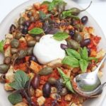 IMG Brotsalat mit Tomaten Oliven und Burrata TL