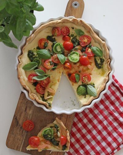 Bunte Tomatentarte mit Parmesancreme und Basilikumpesto 1 IMG Bunte Tomatentarte mit Parmesancreme und Basilikumpest 07