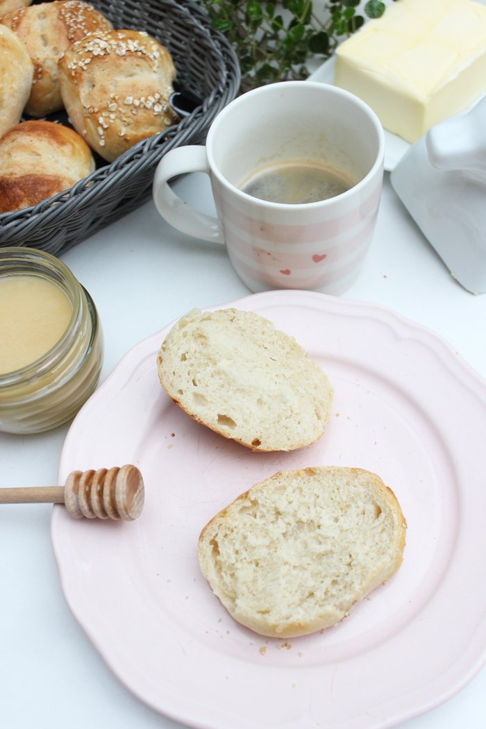 Buttermilchbrötchen Rezept