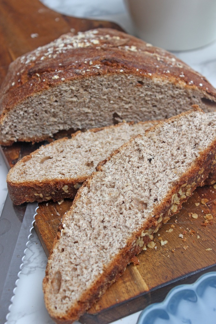 Buttermilchbrot ohne Hefe im Topf gebacken