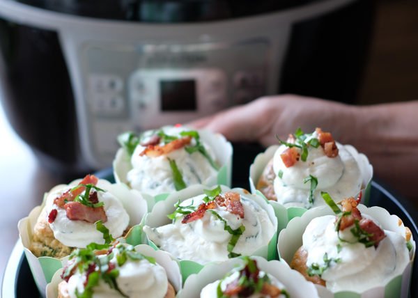 Bärlauch Bacon Muffin mit Bärlauch Frosting Mit der Klarstein VitAir Turbo Heißluftfritteuse