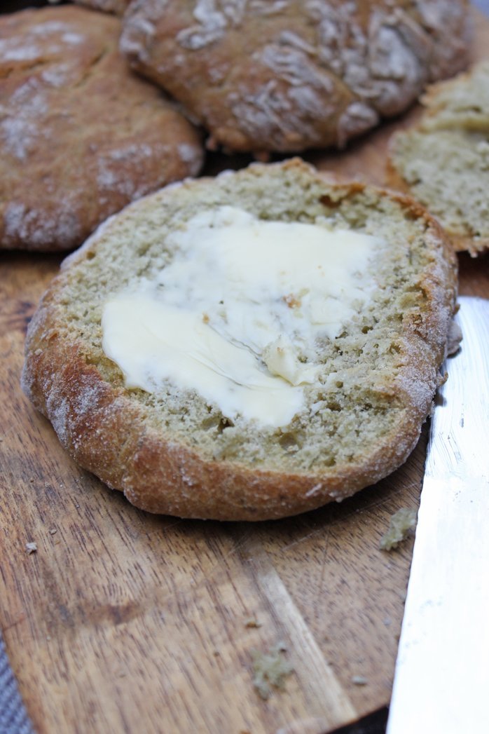 Bärlauch Brötchen selber backen