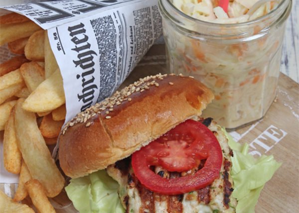 IMG Chicken Burger und Coleslaw Rezept mit der GEFU Trommelreibe 4
