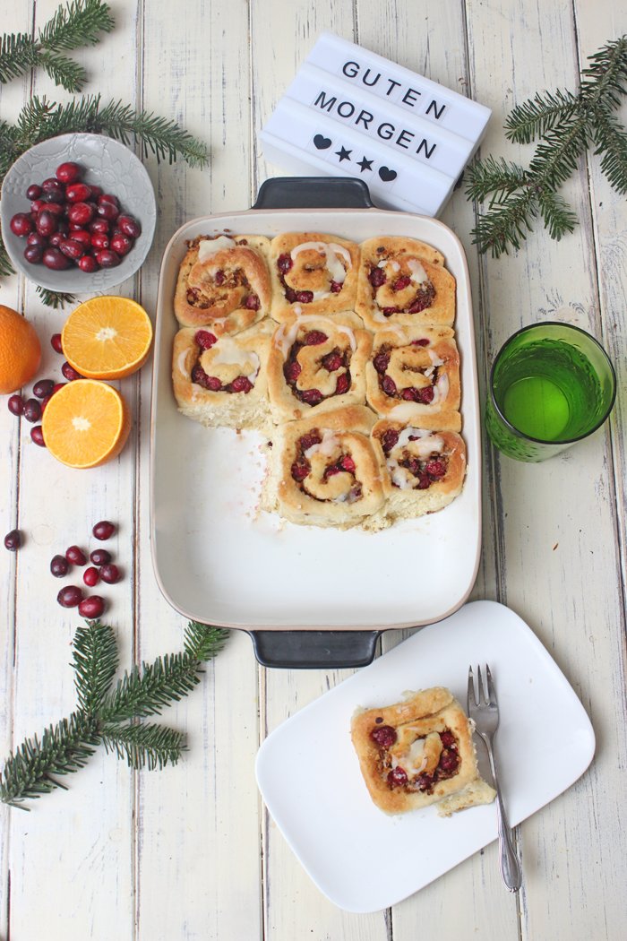 Christmas Cinnamon Rolls UND Adventsstimmung ohne Stress mit Yakult