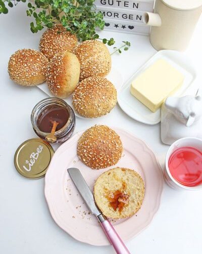 Dinkel-Körner-Haferflocken Brötchen mit LieBee Honig, Brötchen Rezept, Brötchen backen