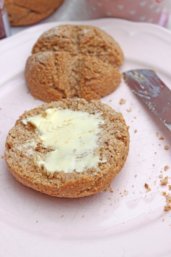 Lockere Dinkel-Quark-Brötchen in nur 30 Minuten