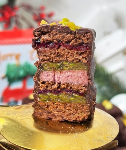 IMG Dominosteine mit Pistazien Marzipan und Punschcreme 02