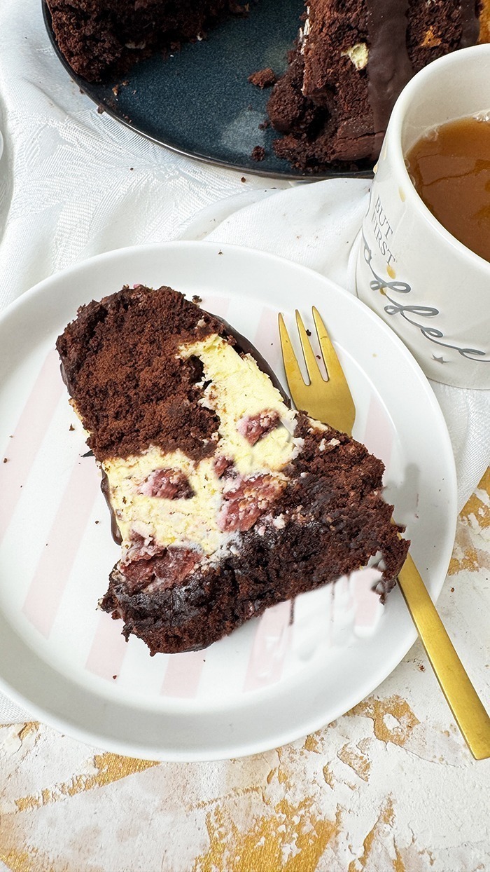 Donauwellen-Cheesecake Gugelhupf Rezept