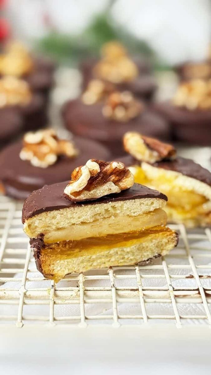 Sagenhafte Walnuss-Marzipan-Plätzchen selber backen 4 IMG Einfache Walnuss Marzipan Plaetzchen 01