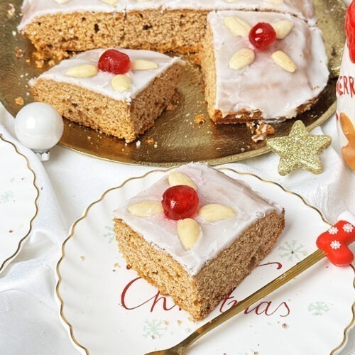 IMG Einfacher Honigkuchen Rezept von Oma 03