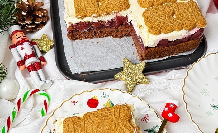 IMG Einfacher Spekulatius Kuchen mit Kirschen vom Blech 04