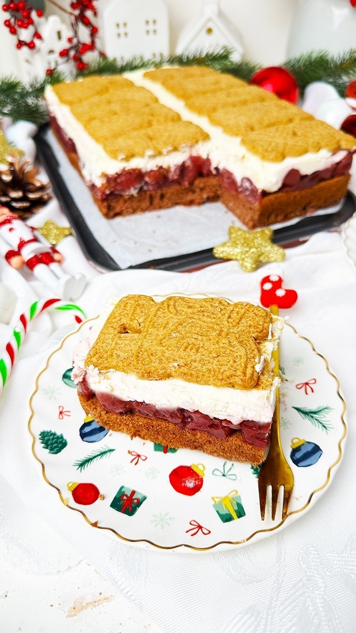 Einfacher Spekulatius Kuchen mit Kirschen vom Blech