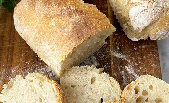 IMG Einfaches knuspriges Brot Rezept 03