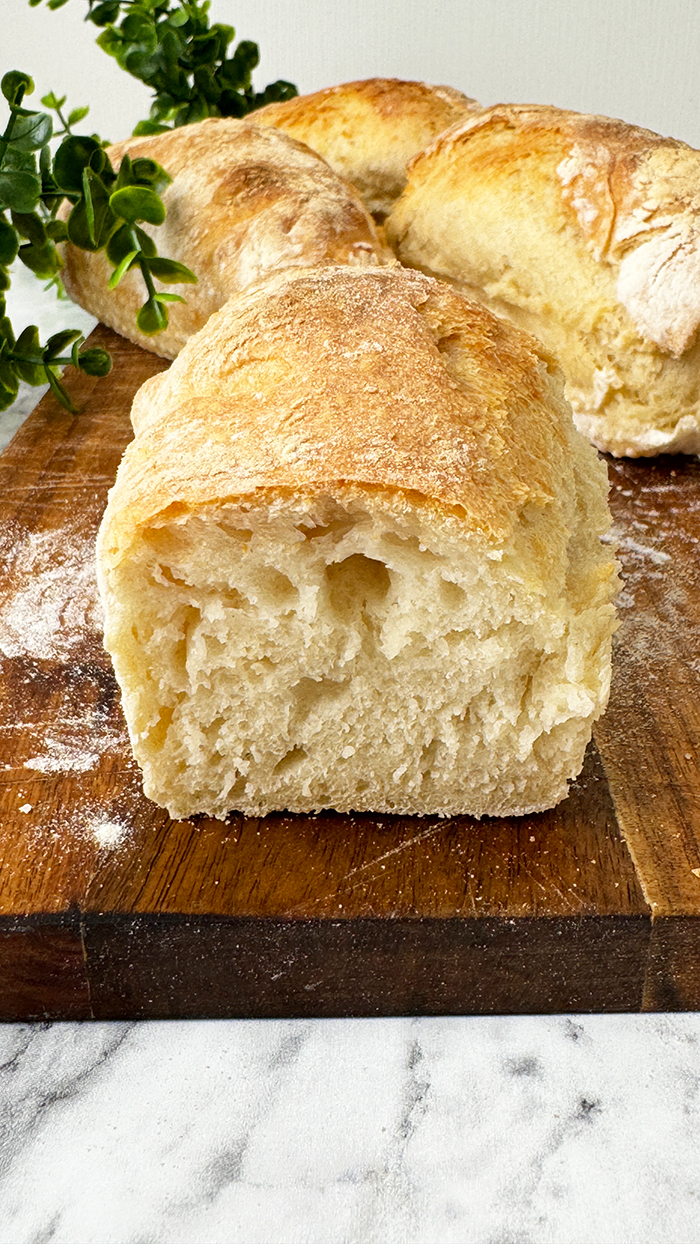 Knuspriges Brot Rezept mit Nur 4 Zutaten - Leicht gemacht