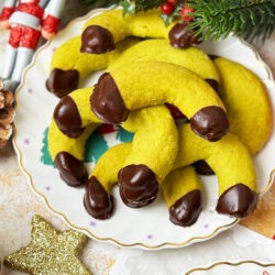 IMG Einfaches muerbe Pistazienkipferl Rezept 03