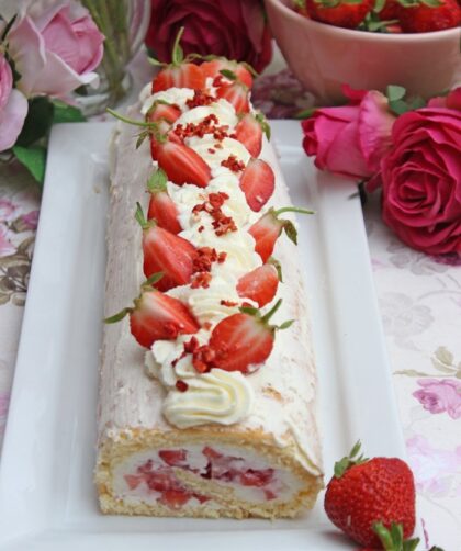 Mega leckere Erdbeer-Biskuitrolle mit Mascarpone Rezept 1 IMG Erdbeer Biskuitrolle Rezept 4