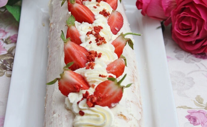 IMG Erdbeer Biskuitrolle Rezept 4