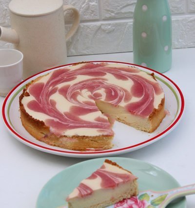 IMG Erdbeer Mango Swirl Cake 3 Punkte Kuchen von Weight Watchers TL