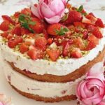 IMG Erdbeer Sahne Torte Rezept 2