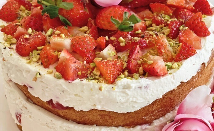 IMG Erdbeer Sahne Torte Rezept 2