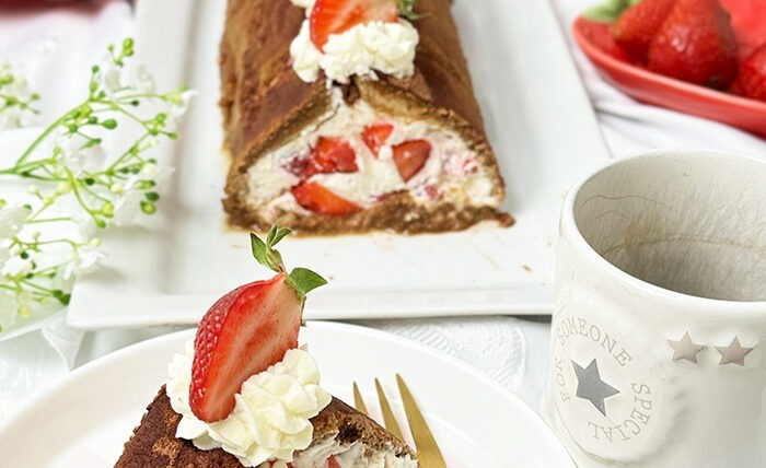 IMG Erdbeer Tiramisu Rolle einfaches Rezept TL