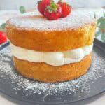 IMG Erdbeer Victoria Sponge Cake Rezept 04