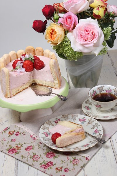 IMG Erdbeeren Charlotte Rezept TL