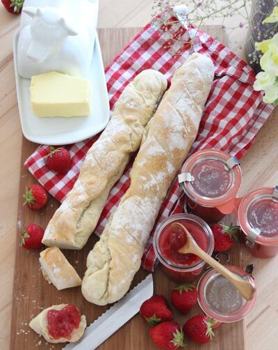 IMG Erdbeermarmelade Französisches Baguette TL