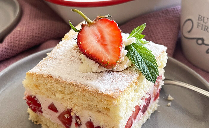 IMG Erdbeerschnitten vom Blech Rezept 6