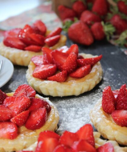 IMG Erdbeertörtchen mit Vanillecreme 3