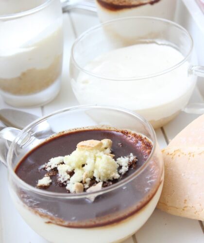 IMG Espressozubereitung mit BRITA Tischwasserfilter Chessecake aus dem Glas mit Espressosoße11