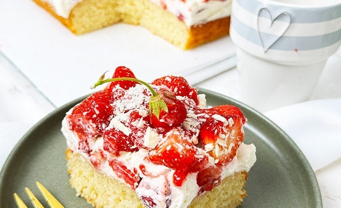 IMG Fantakuchen mit Erdbeeren Rezept 05
