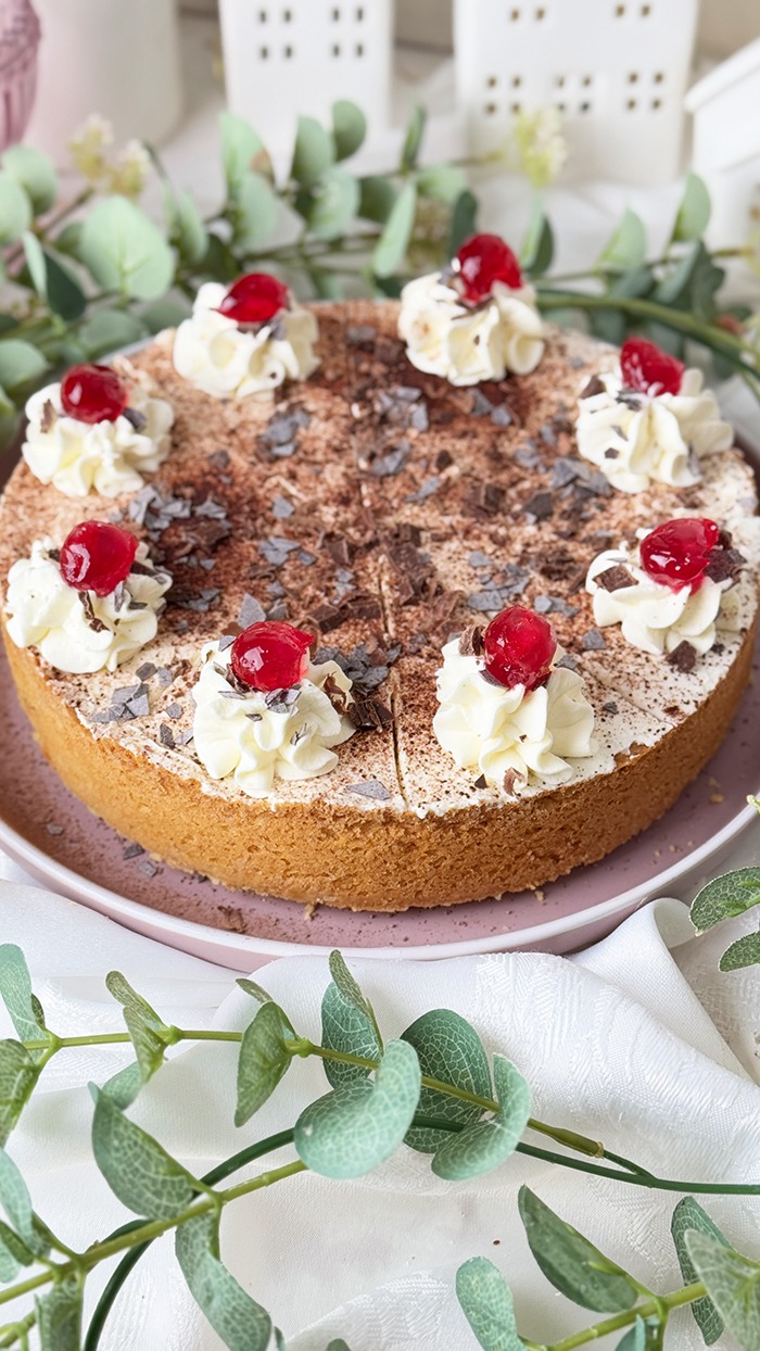Feuerwehrkuchen nach Landfrauenart: Einfaches Rezept mit 3 Schichten 