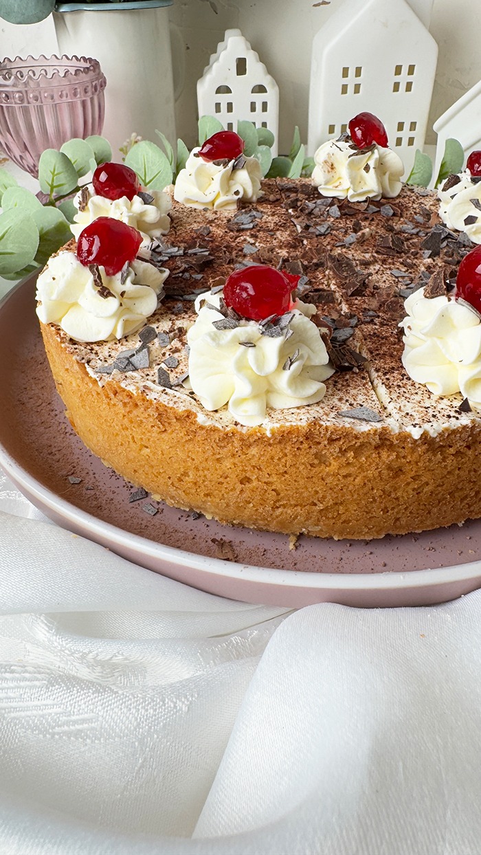 Feuerwehrkuchen nach Landfrauenart: Einfaches Rezept mit 3 Schichten 