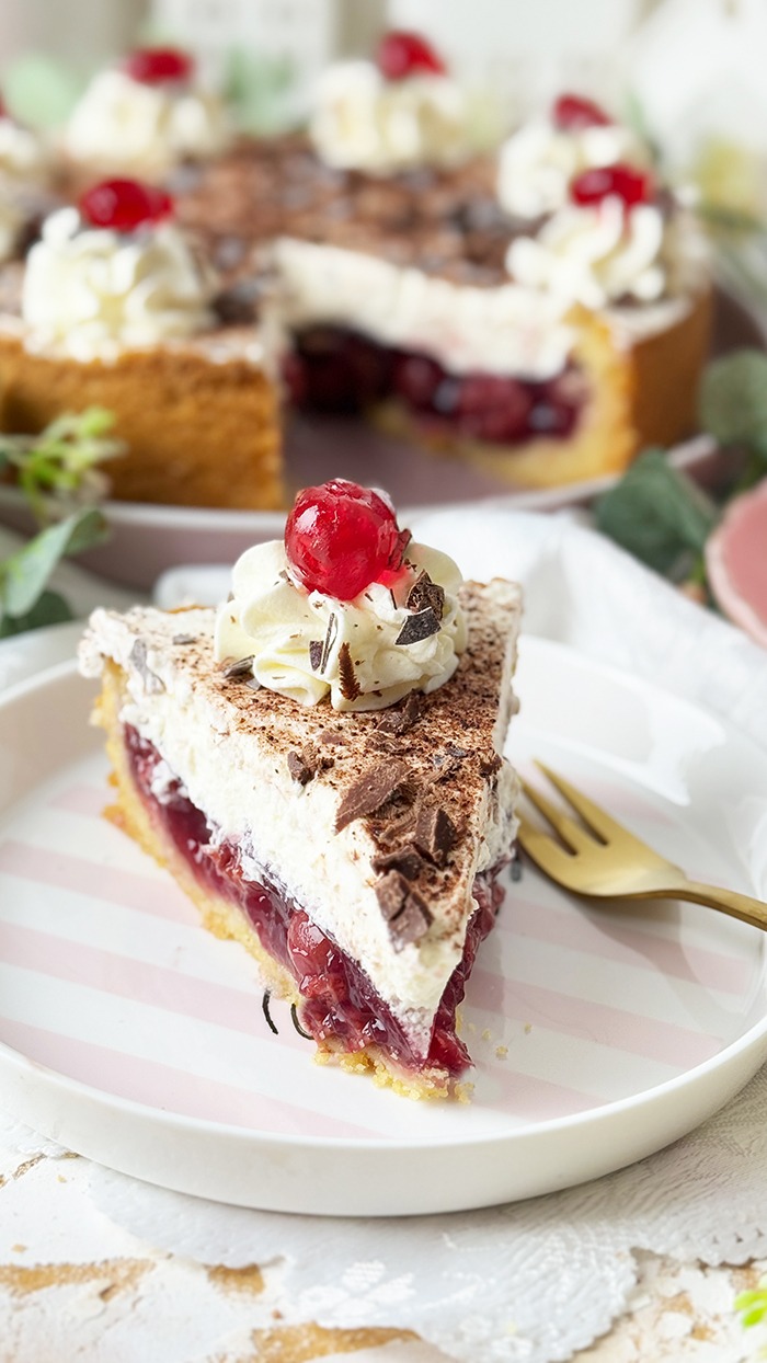 Feuerwehrkuchen nach Landfrauenart: Einfaches Rezept mit 3 Schichten