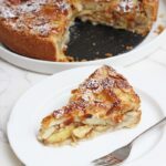 Gedeckter Apfelkuchen