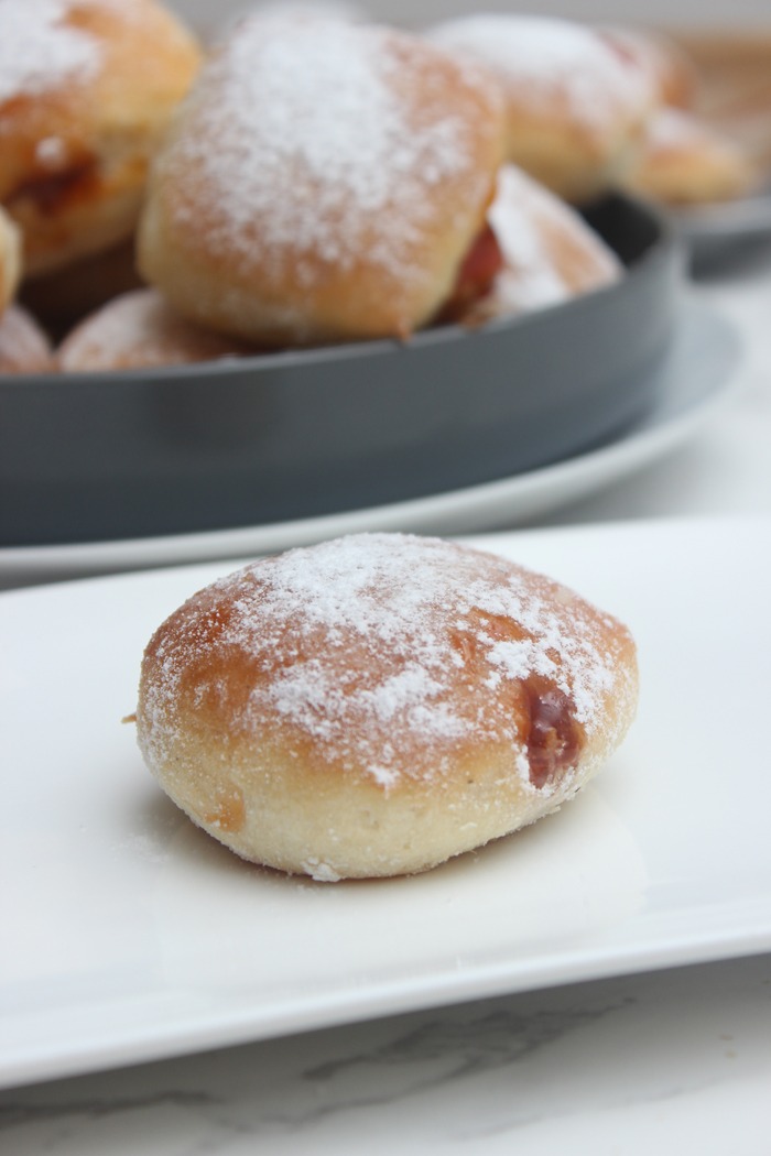 Gefüllte Buttermilch French Beignets 