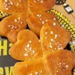 IMG Gluecksklee aus suessem Hefeteig zu Silvester 04