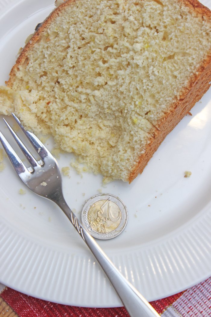 Glückskuchen rezept - mit einer kleinen überraschung im kuchen