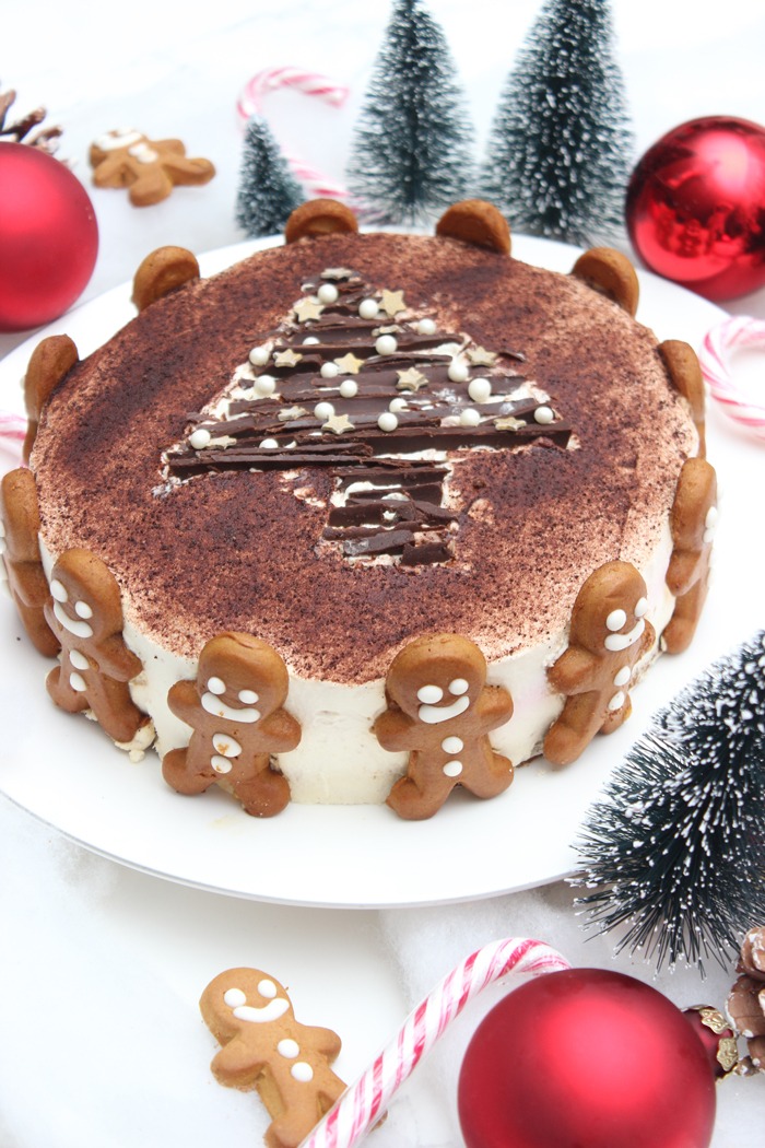 Super leckere weihnachtliche Glühwein-Lebkuchen-Kirschtorte 22