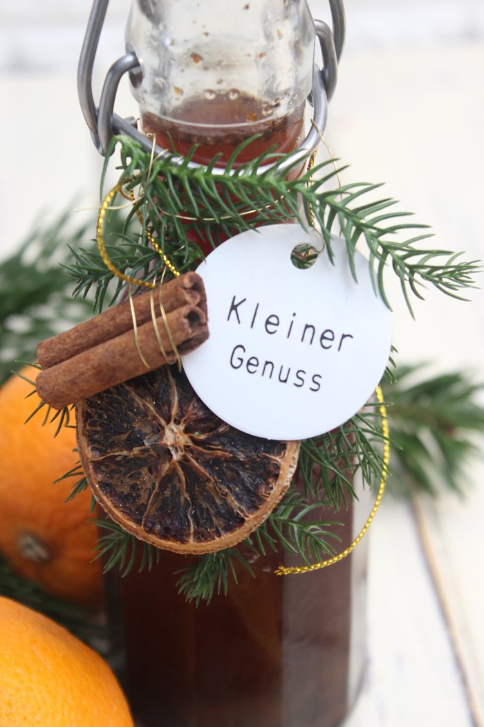 Glühweinsirup Rezept - Ganz einfach selber machen
