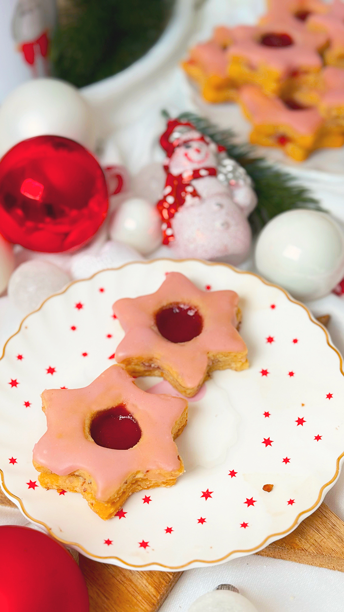 Glühweinsterne mit Punschglasur Rezept