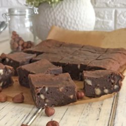 Beste haselnuss-brownies in zwei varianten | low carb und klassisch 2