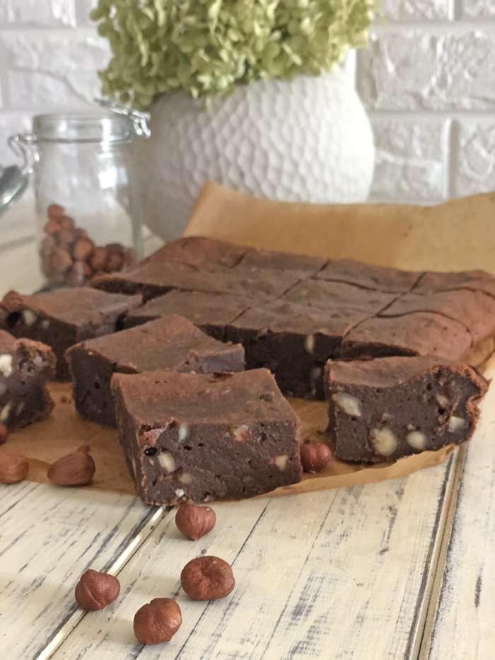 Beste Haselnuss-Brownies Rezept | Low Carb und klassisch