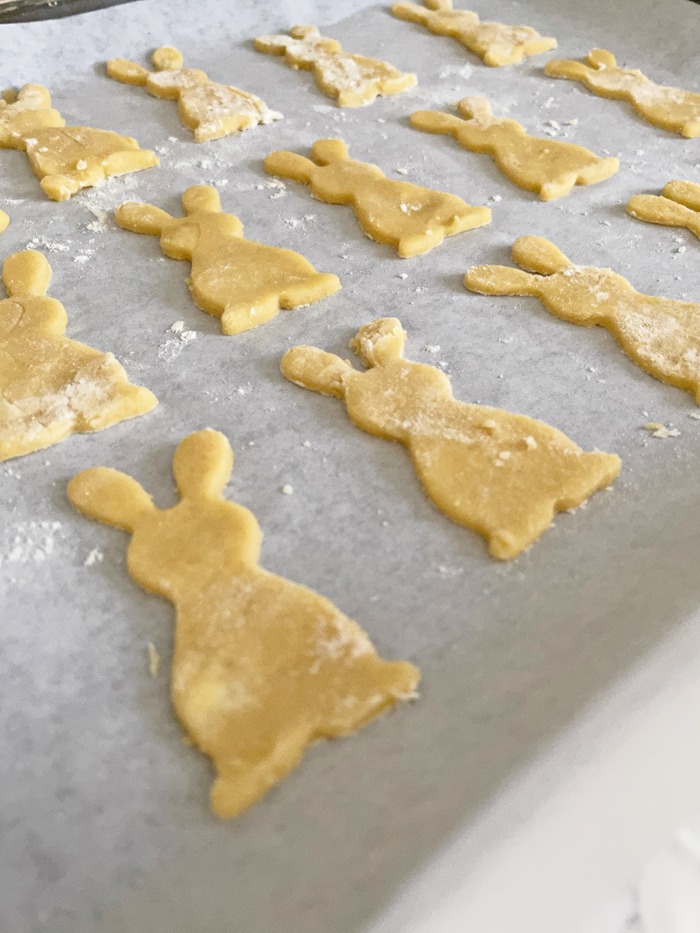 Hasen mit giotto-bommelschwänzchen - osterhasen-kekse