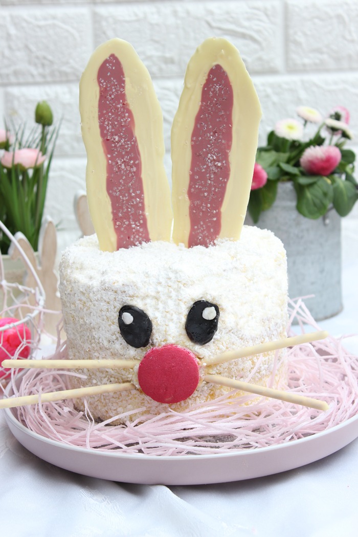 Hasentorte mit Zitronen-Quarksahnecreme zu Ostern