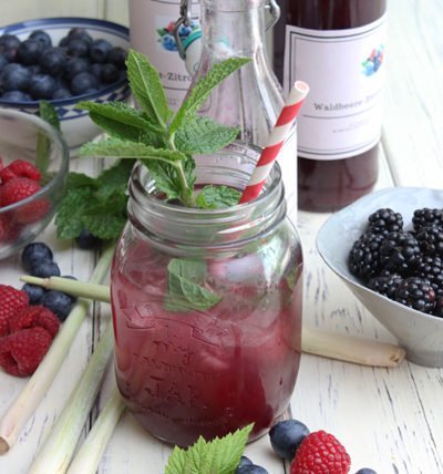 Waldbeeren-Zitronengras-Sirup selbst gemacht 4