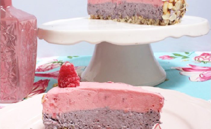 Himbeer-heidelbeere-joghurt-torte mit popcornboden - no bake cake 2