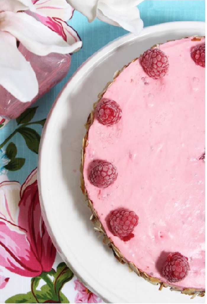 Himbeer-Heidelbeere-Joghurttorte mit Popcornboden | No Bake Cake